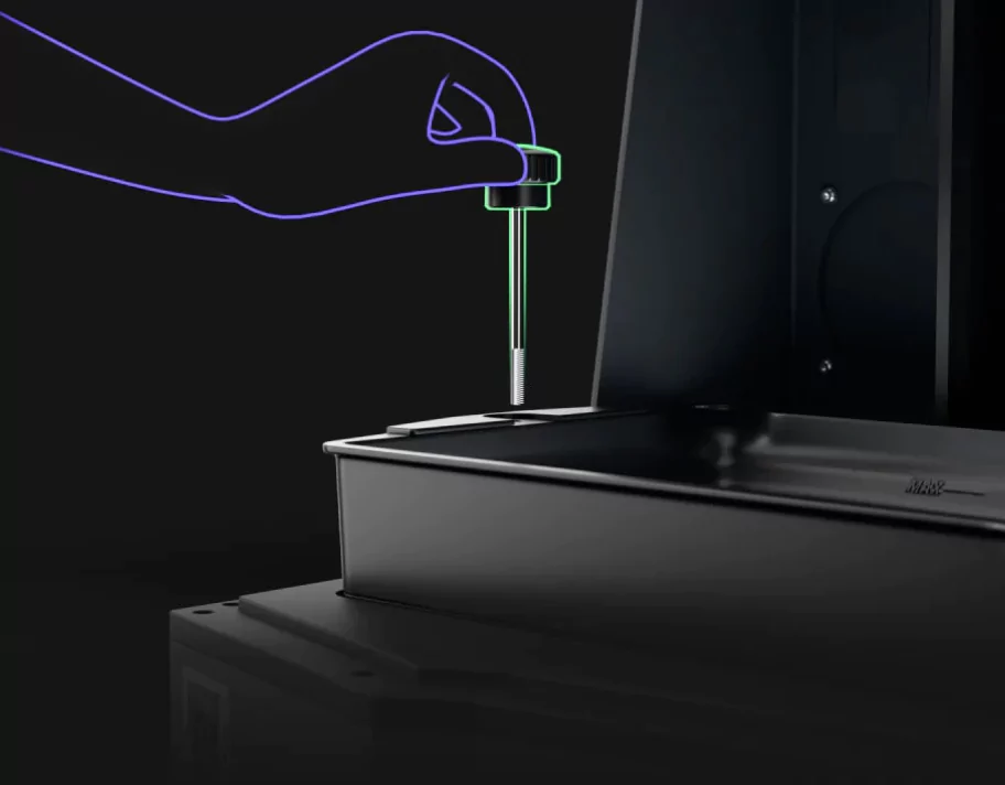 Saturn 4 Ultra 16K features Replaceable Lock Screws, Clog-Free Design