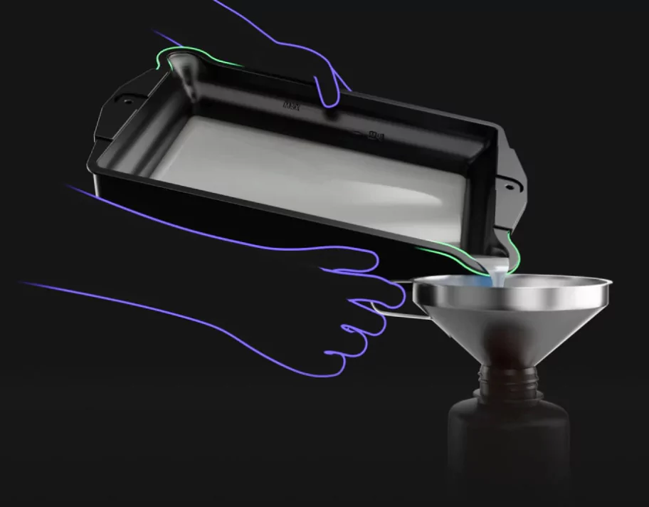 Saturn 4 Ultra 16K features Dual Pour Spouts Resin Tank, Convenient Pouring