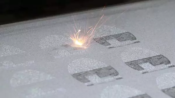 Working Process of SLS 3D Printing - Printing